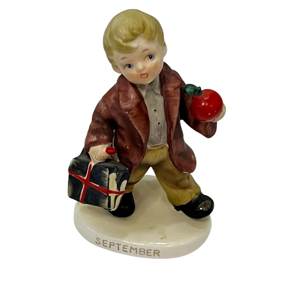 VTG LEFTON SEPTEMBER SCHOOL BOY  FIGURINE CARRYING APPLE AND BOOKS #2300